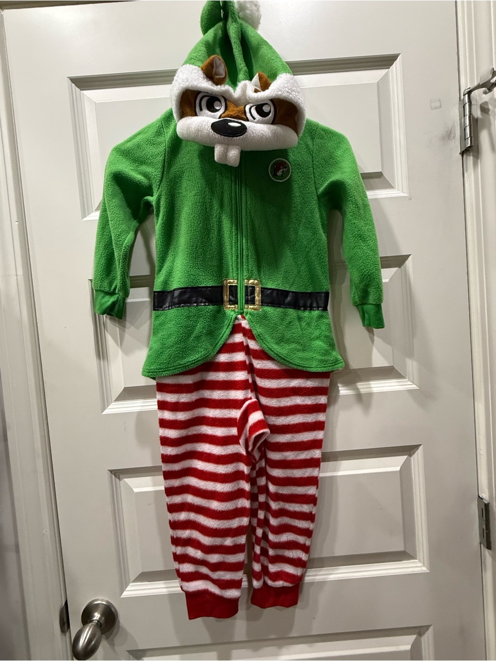 Buc-Ee’s Beaver Kids Green Elf Costume with Red-White Stripe Pants, Size 4T/5T